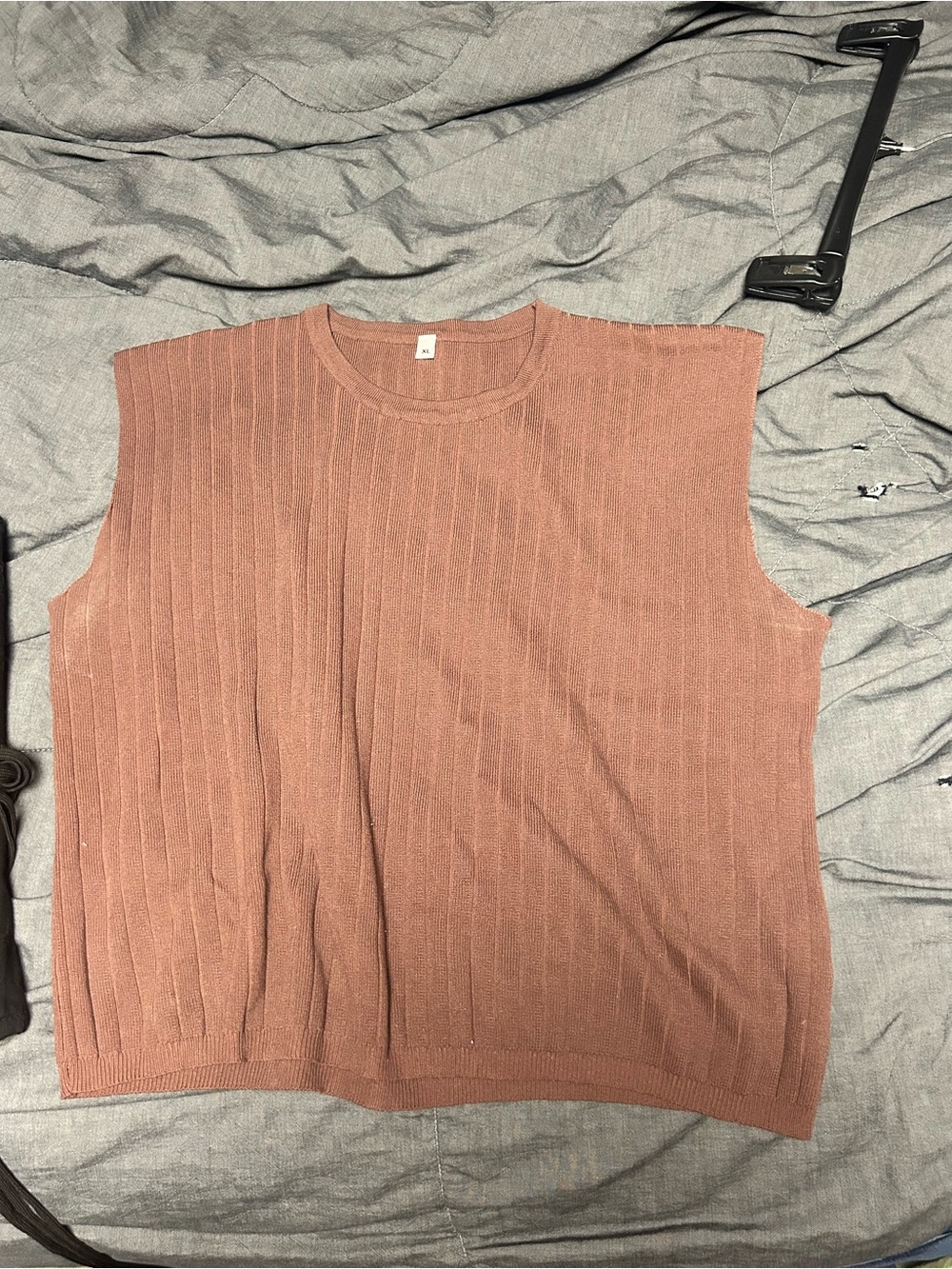 Ribbed Knit Sleeveless Sweater - mocha brown